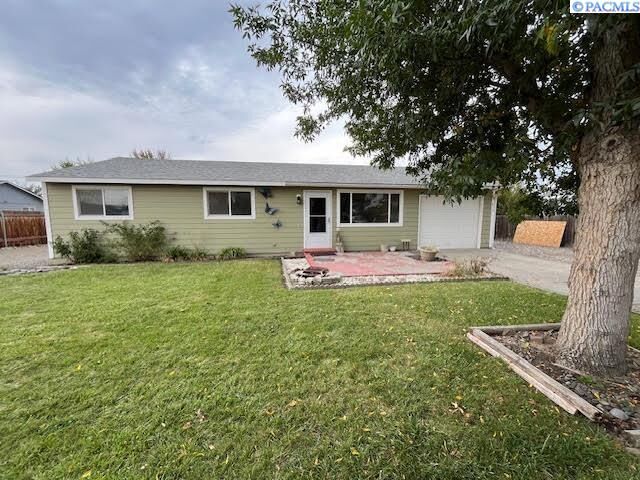 815 E 15th Ave  Kennewick WA 99337 photo