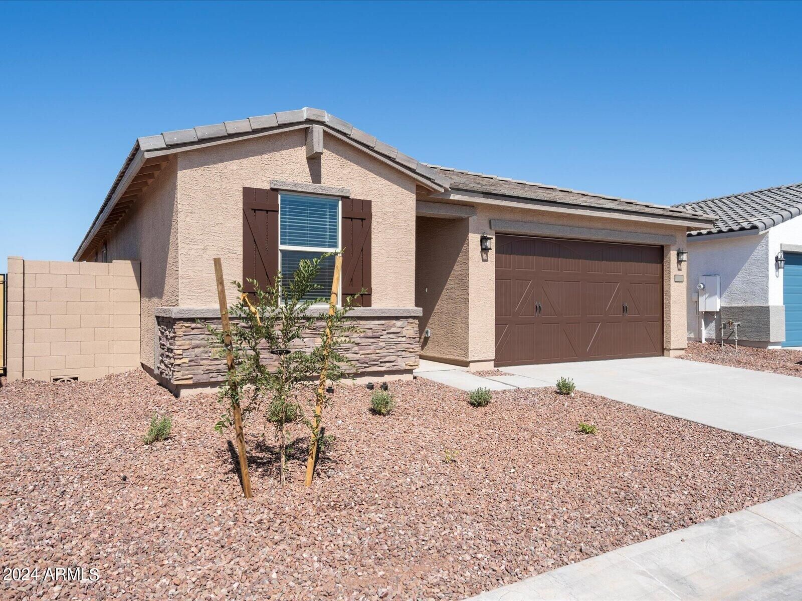 Property Photo: 41770 W Sonoran Trail AZ 85139