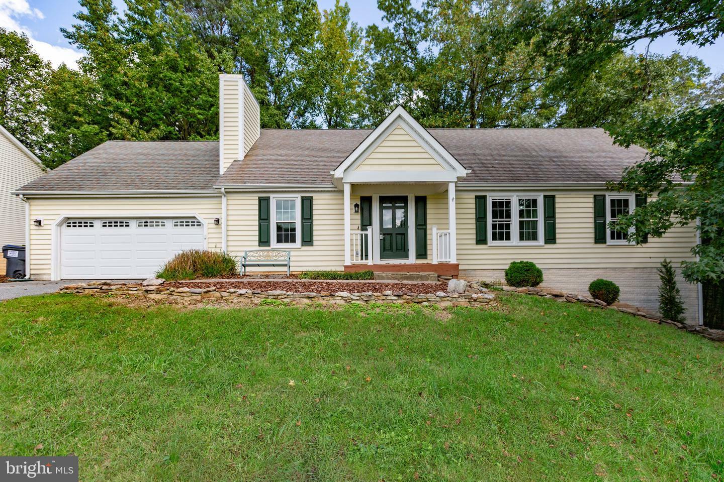 Property Photo:  11907 Buttercup Lane  VA 22407 