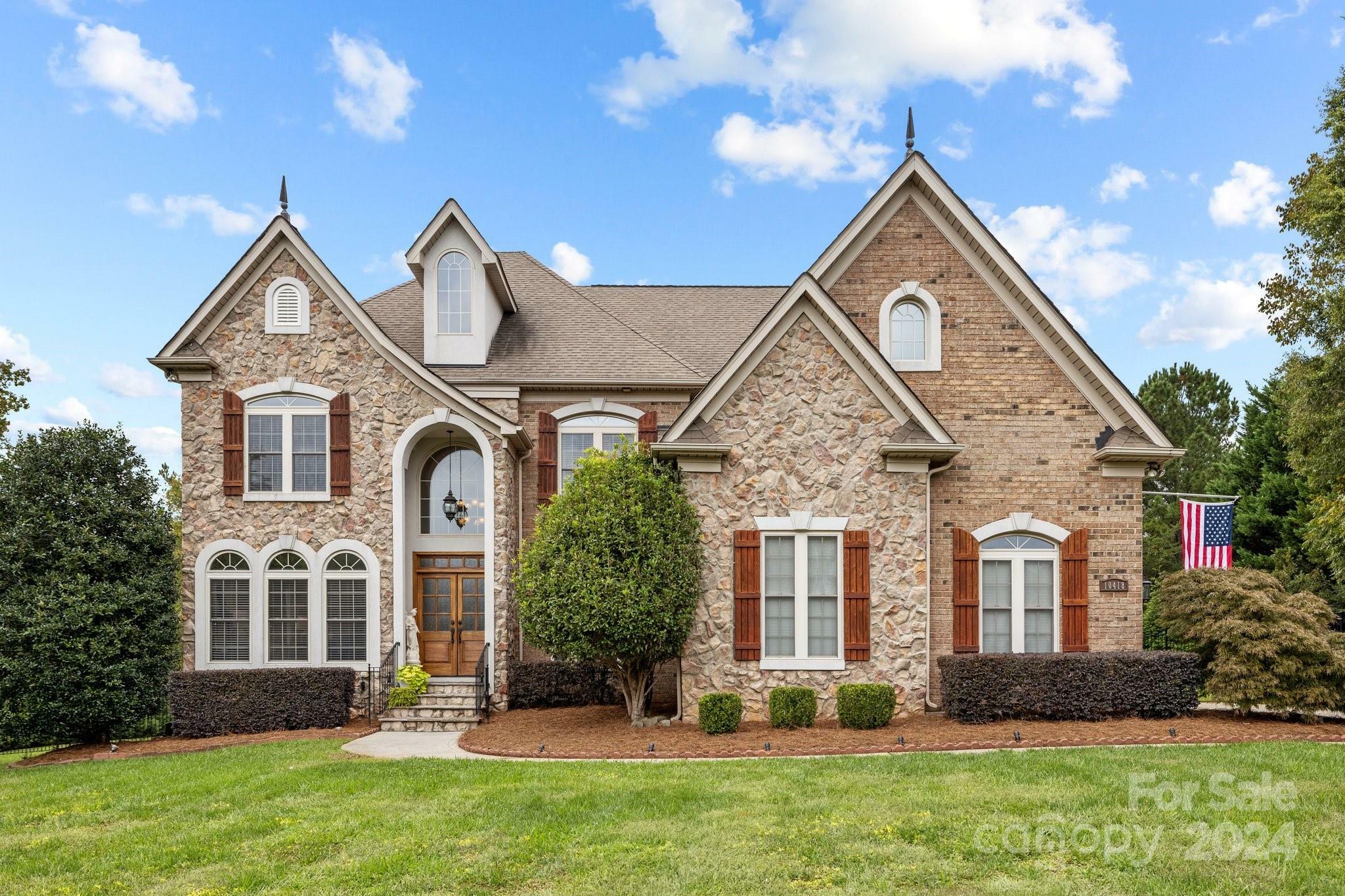 10418 Annie Oakley Lane  Charlotte NC 28227 photo