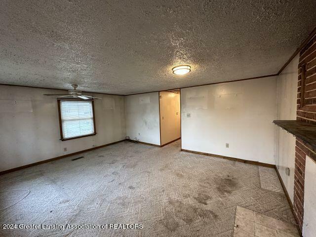 Property Photo:  321 W 3rd Street  MI 48813 