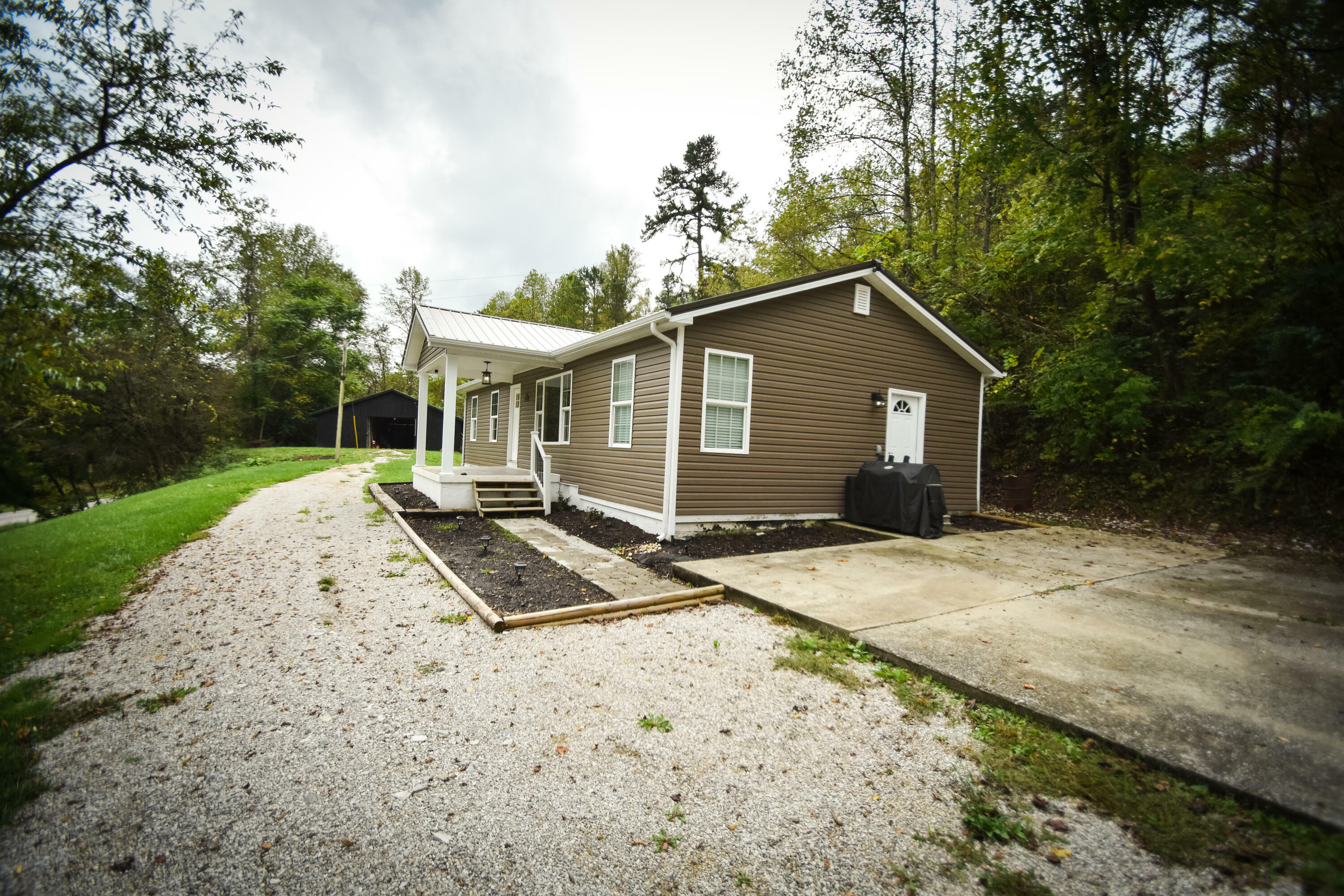 Property Photo:  10227 Highway 421 N  KY 40447 