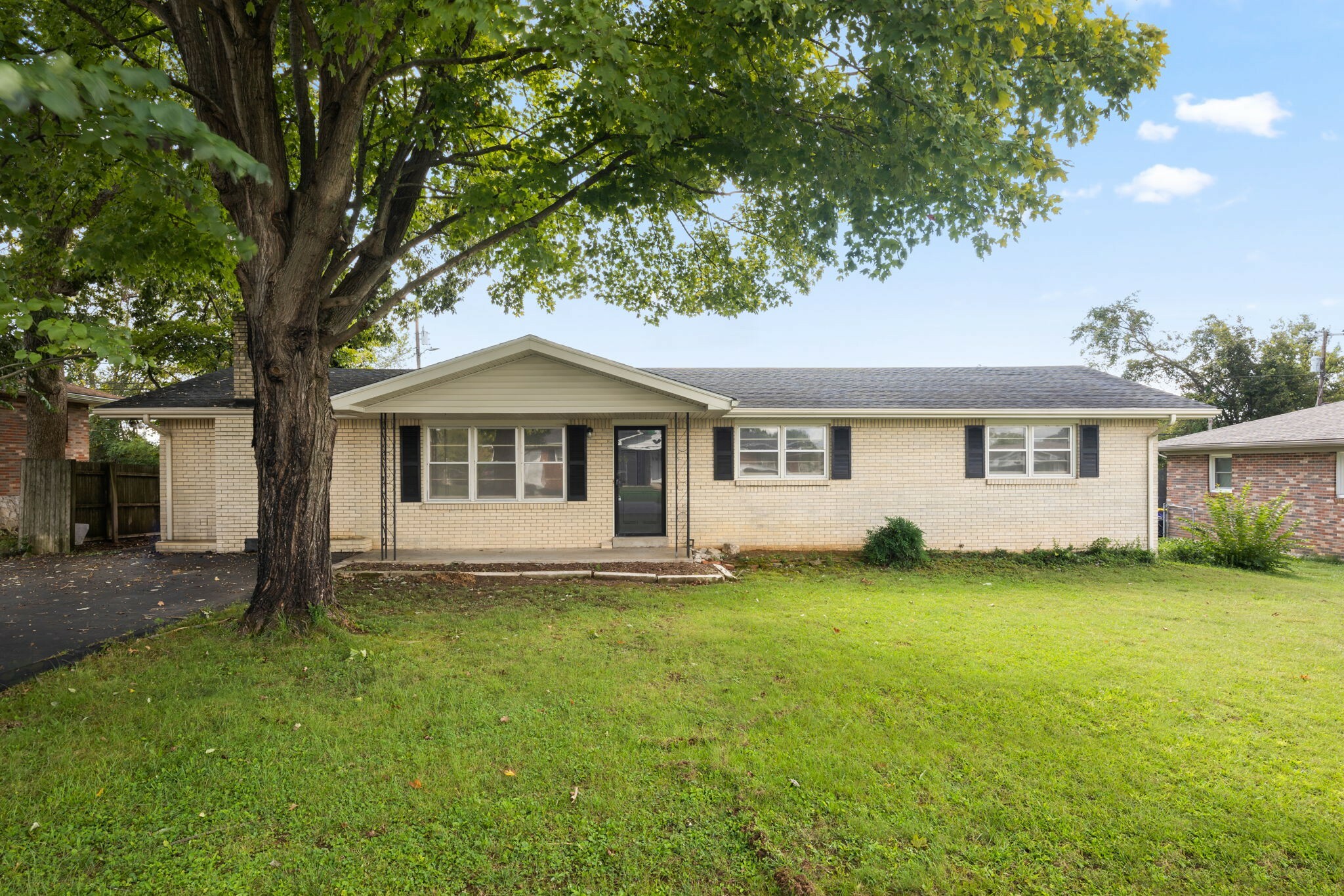 Property Photo:  314 Robin Rd  KY 42101 