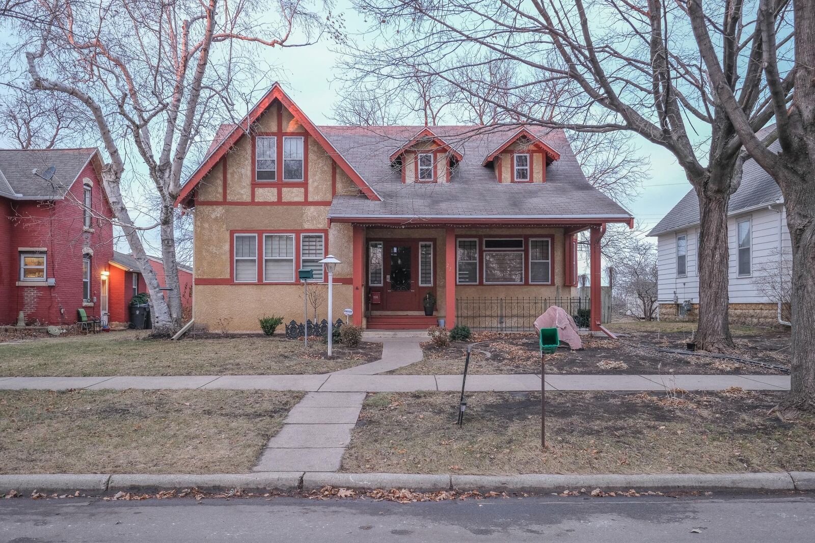 Property Photo:  224 W 5th Street  MN 56001 
