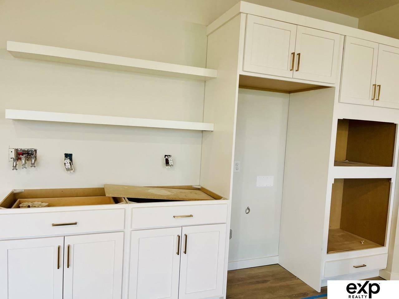 Property Photo: 11052 S 218 Street NE 68028