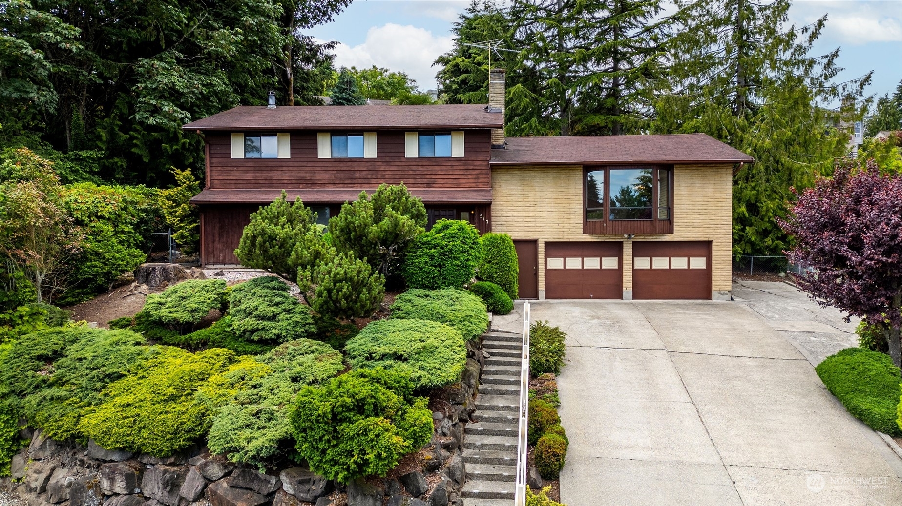 517 Stevens Court NW  Renton WA 98057 photo