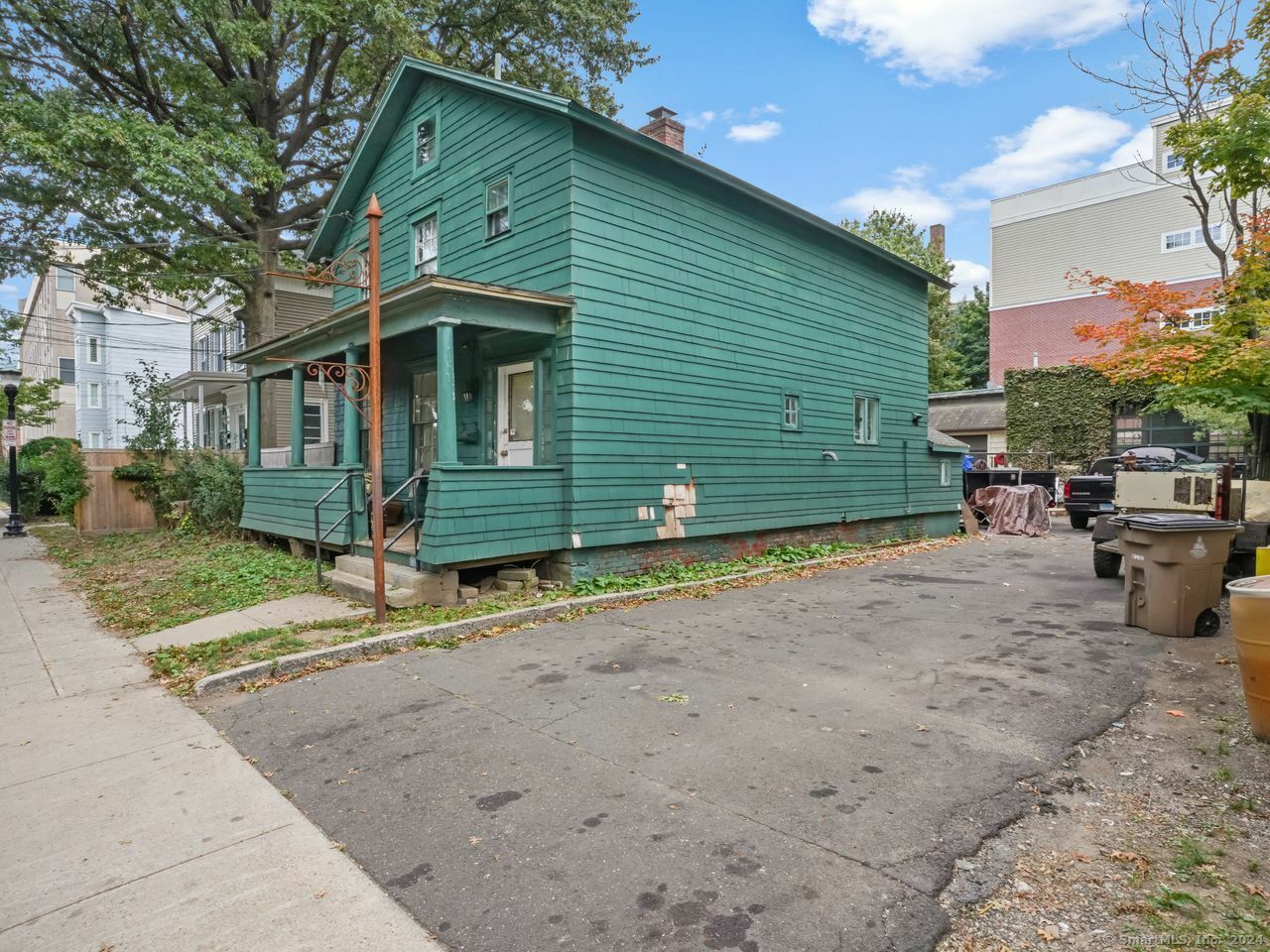 Property Photo:  117 North Street  CT 06901 