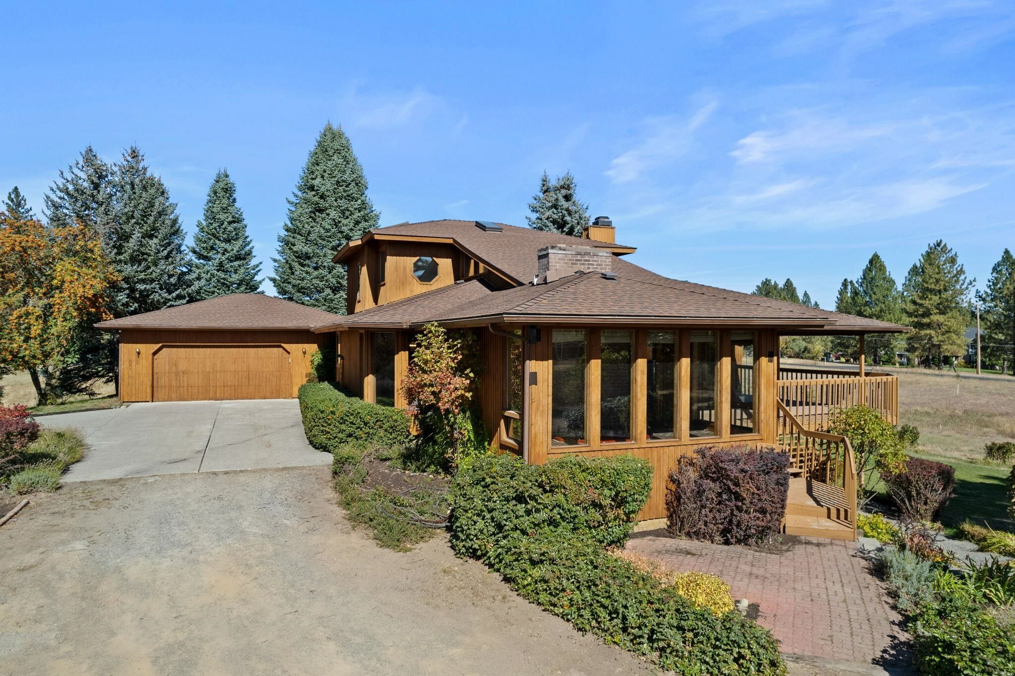 Property Photo:  22021 N Perry Rd  WA 99005 