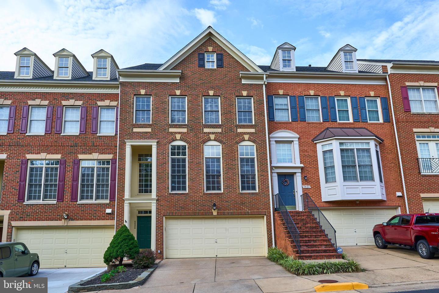Property Photo:  5404 Edsall Ridge Place  VA 22304 