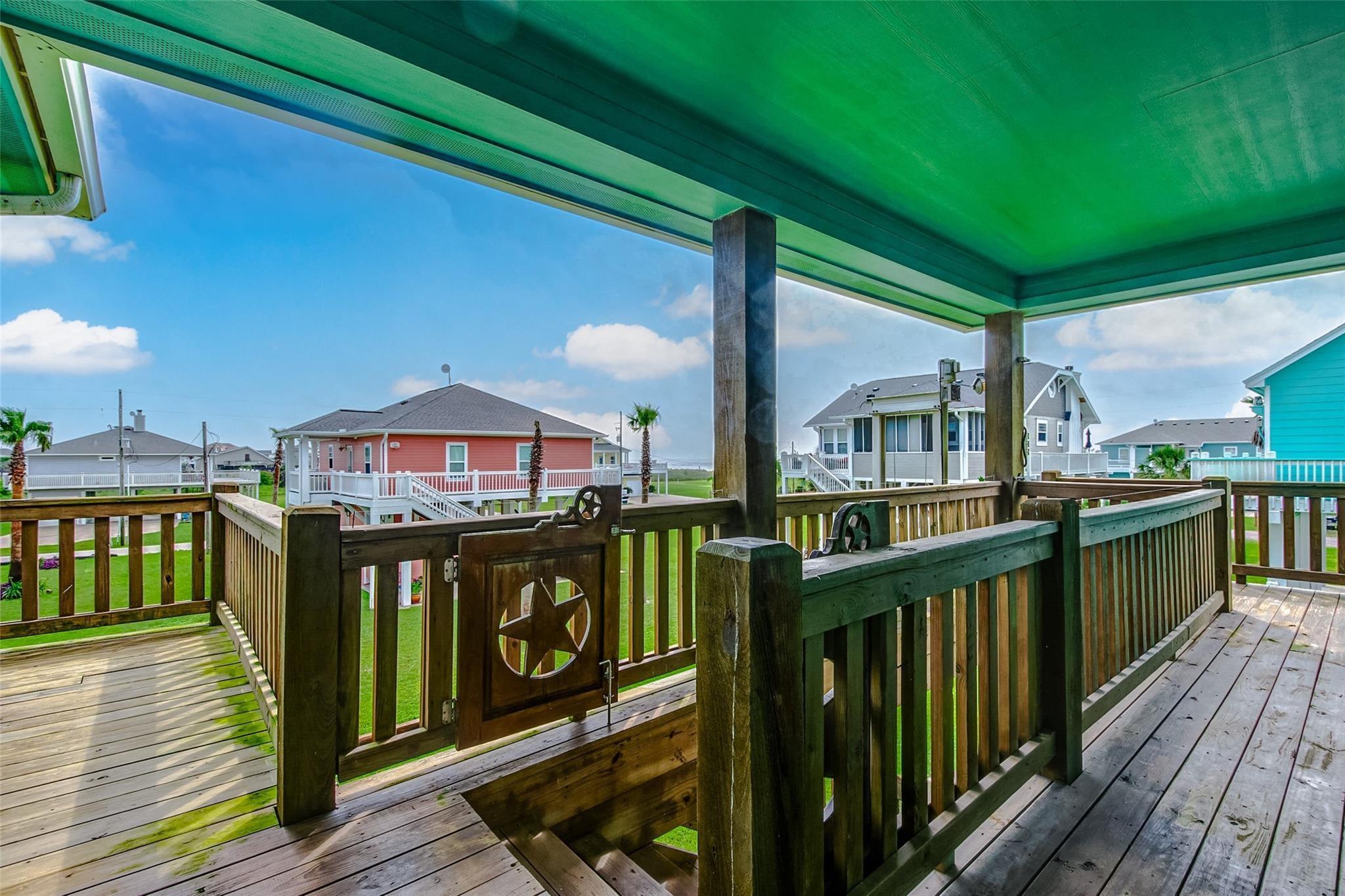 Property Photo:  922 Kent  TX 77650 