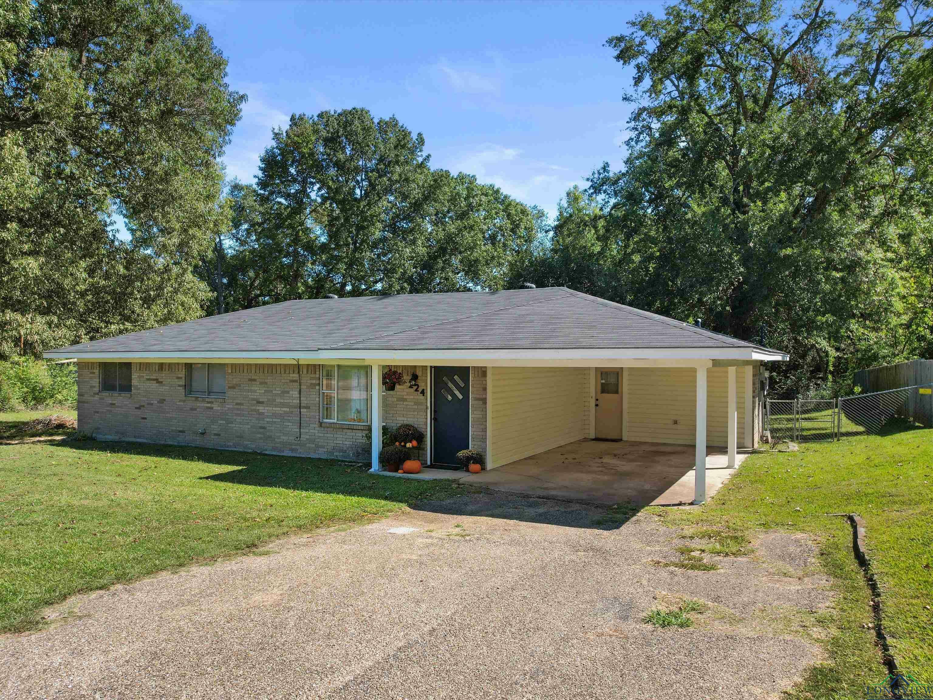 224 Parkway Lane  Gilmer TX 75645 photo