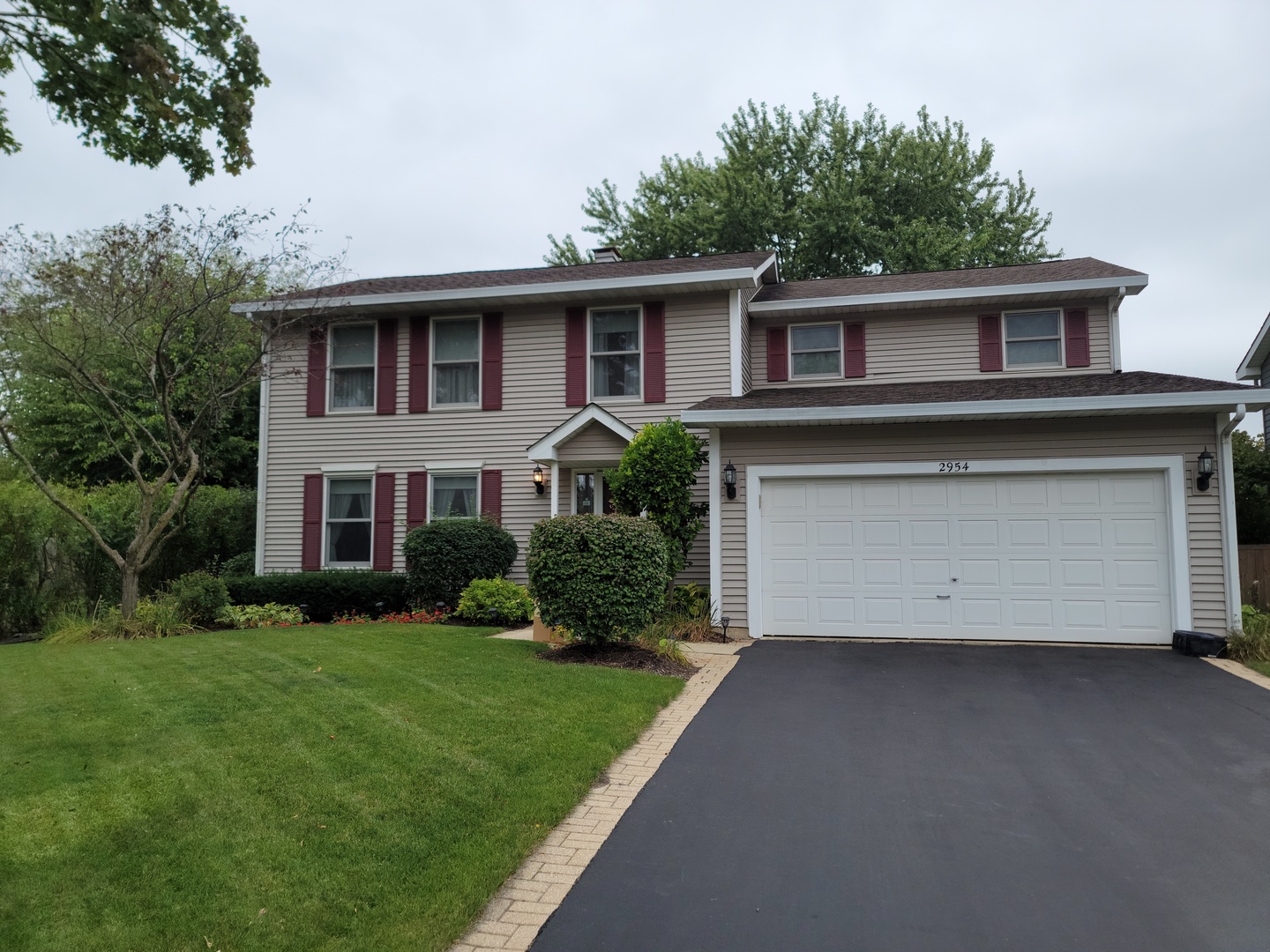 Property Photo:  2954 Partridge Court  IL 60502 