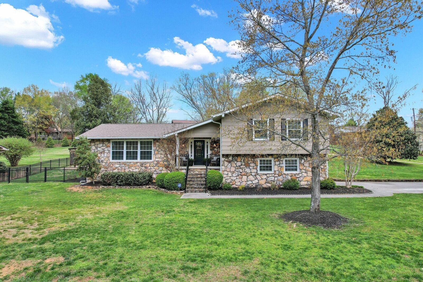 Property Photo:  221 Blythe Ferry Road NE  TN 37312 