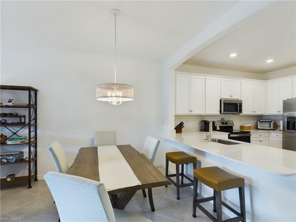 Property Photo: 2693 Vine Ave FL 34120
