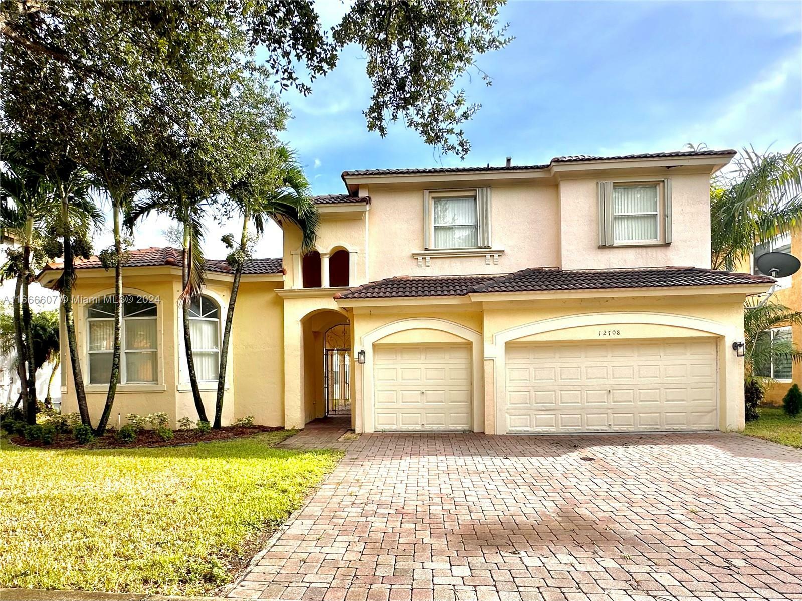 Property Photo:  12708 SW 21st St  FL 33027 