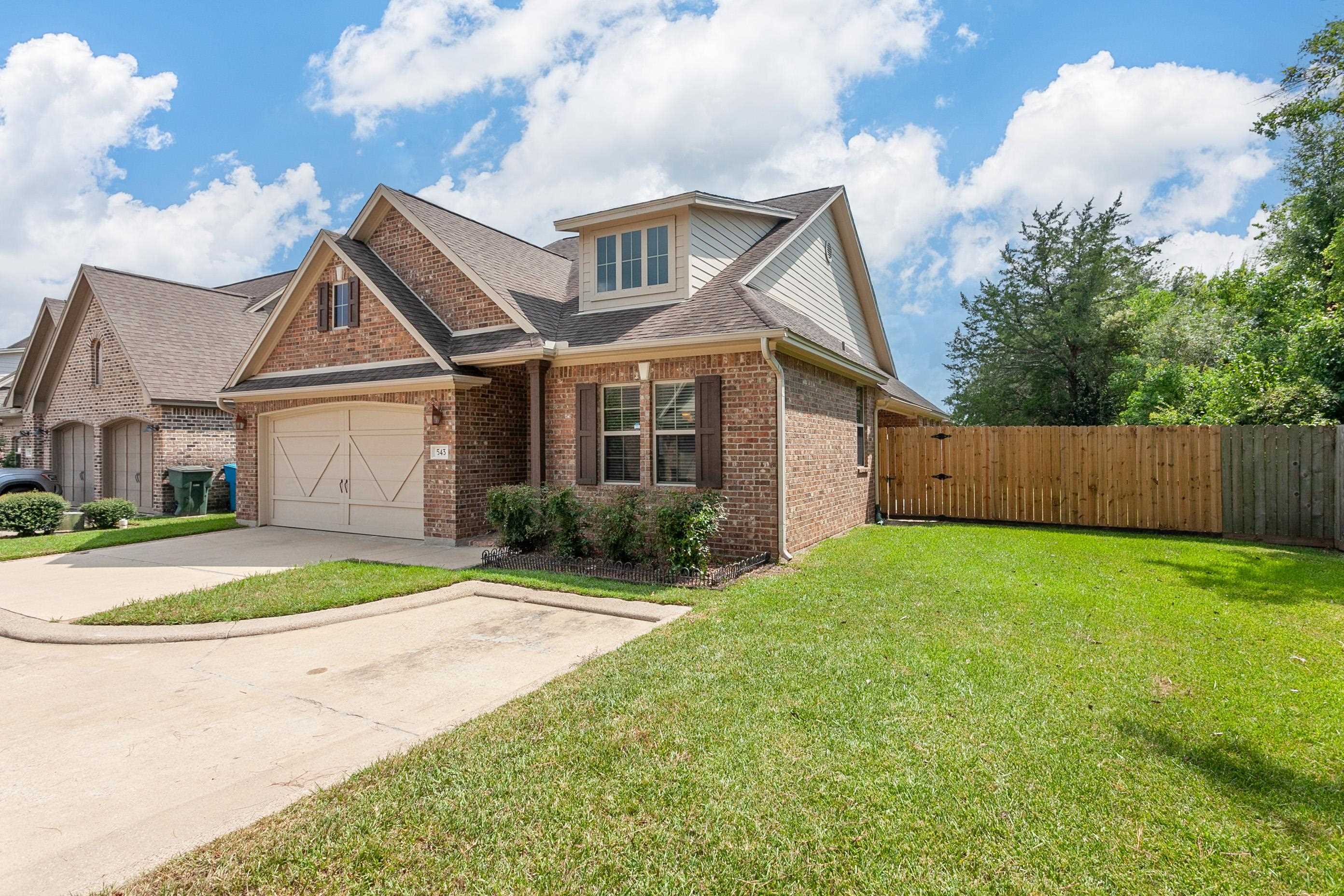 Property Photo:  543 Harbor Oaks Drive  TX 77706 