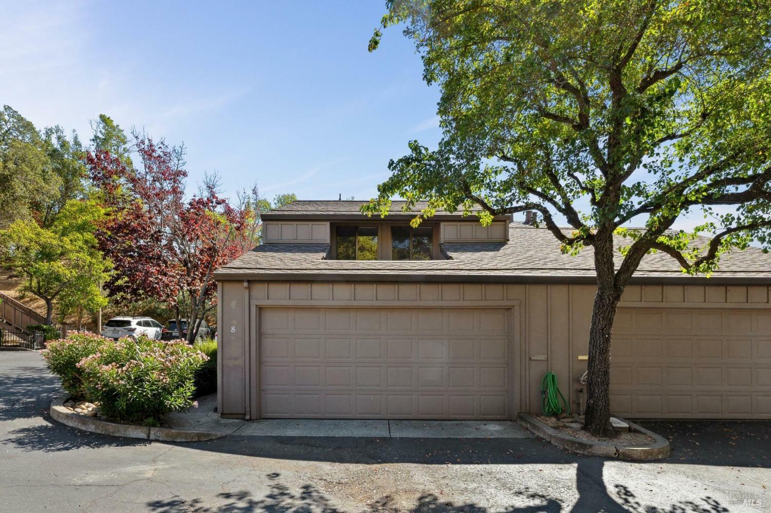 Property Photo:  8 Duarte Court  CA 94949 