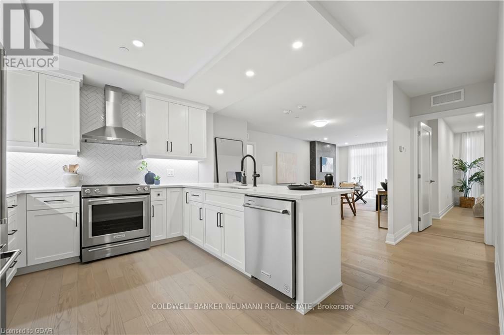 Property Photo:  71 Wyndham Street 411  ON N1E 5R3 