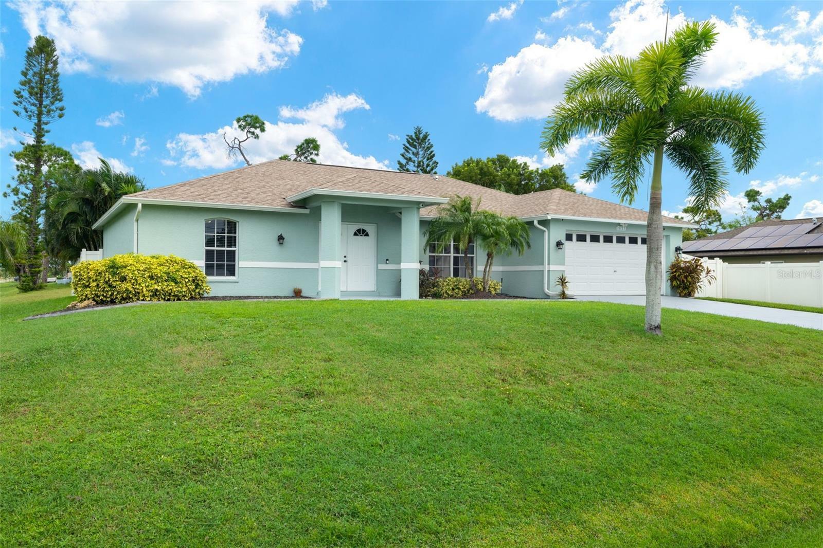 Property Photo:  1631 SW 22nd Terrace  FL 33991 