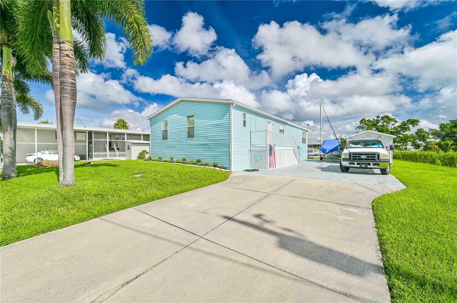 Property Photo:  710 Coral Drive  FL 33950 