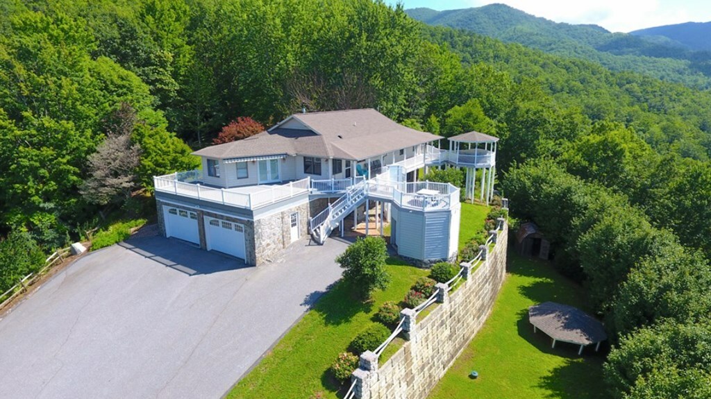 Property Photo:  1976 Beaver Creek Road  NC 28901 