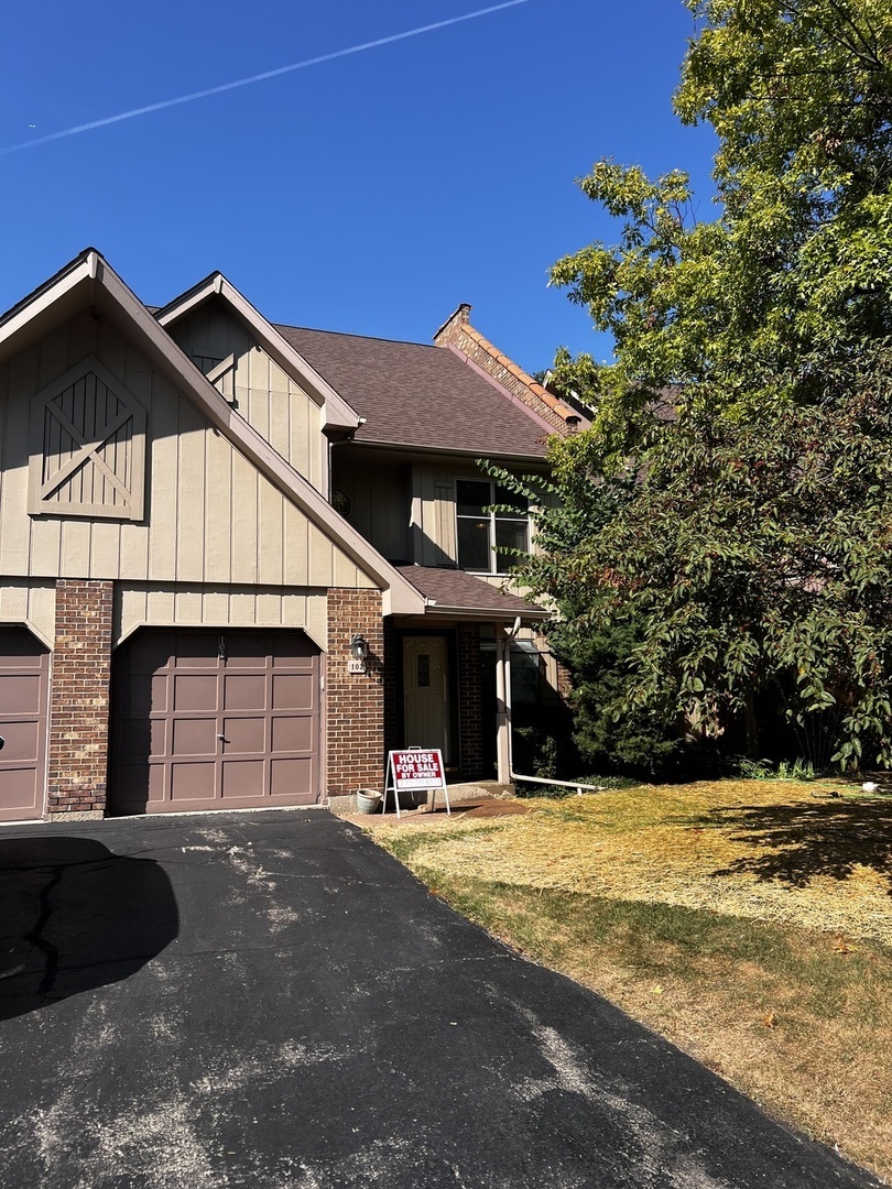 Property Photo: 102 Country Lane 102 IL 60016