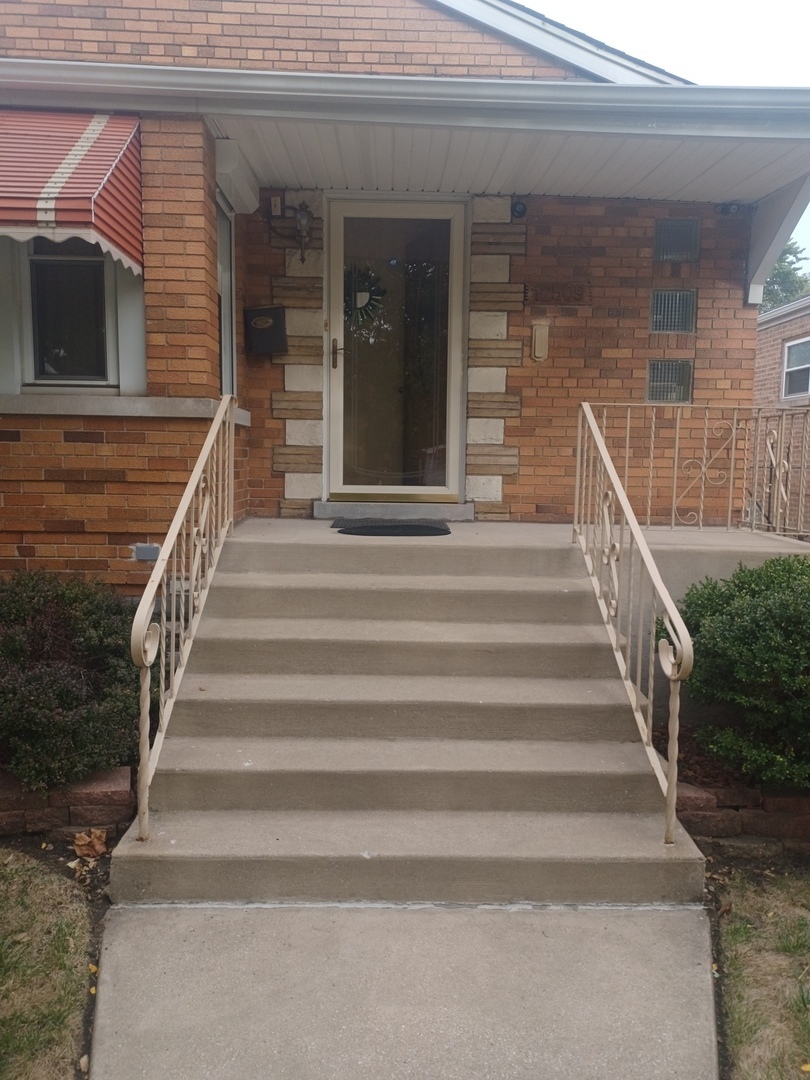 Property Photo:  12509 S Eggleston Avenue  IL 60628 