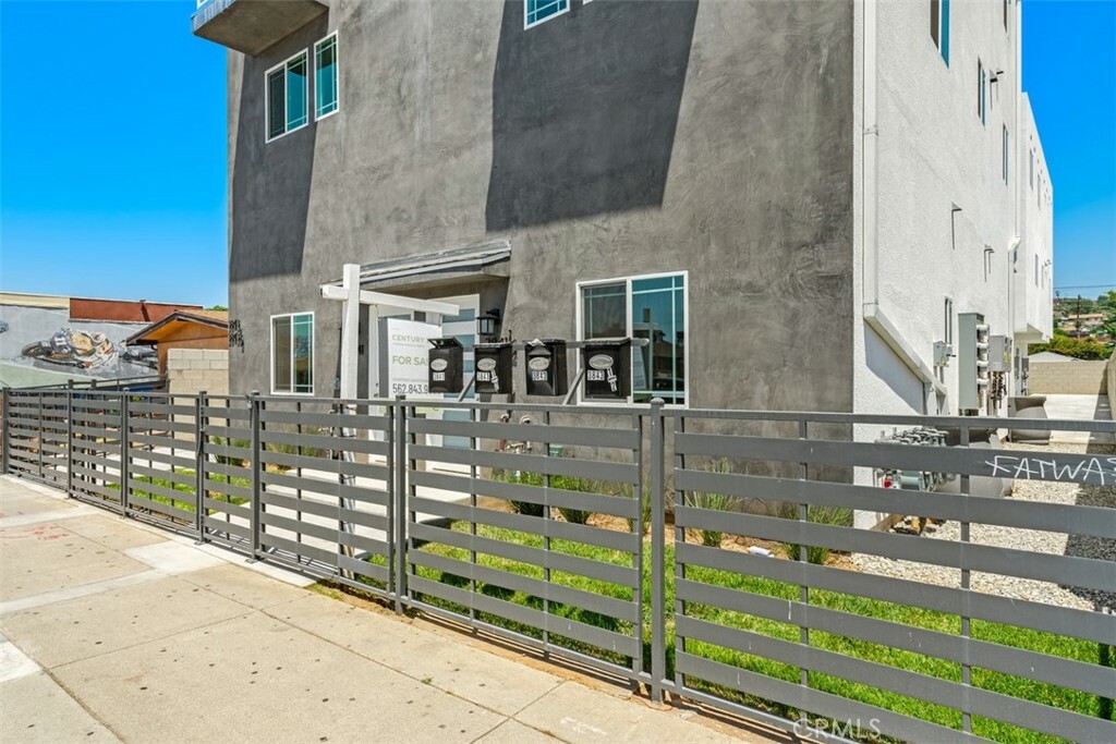 Property Photo:  3841 E Cesar Chavez Boulevard 1/2  CA 90063 