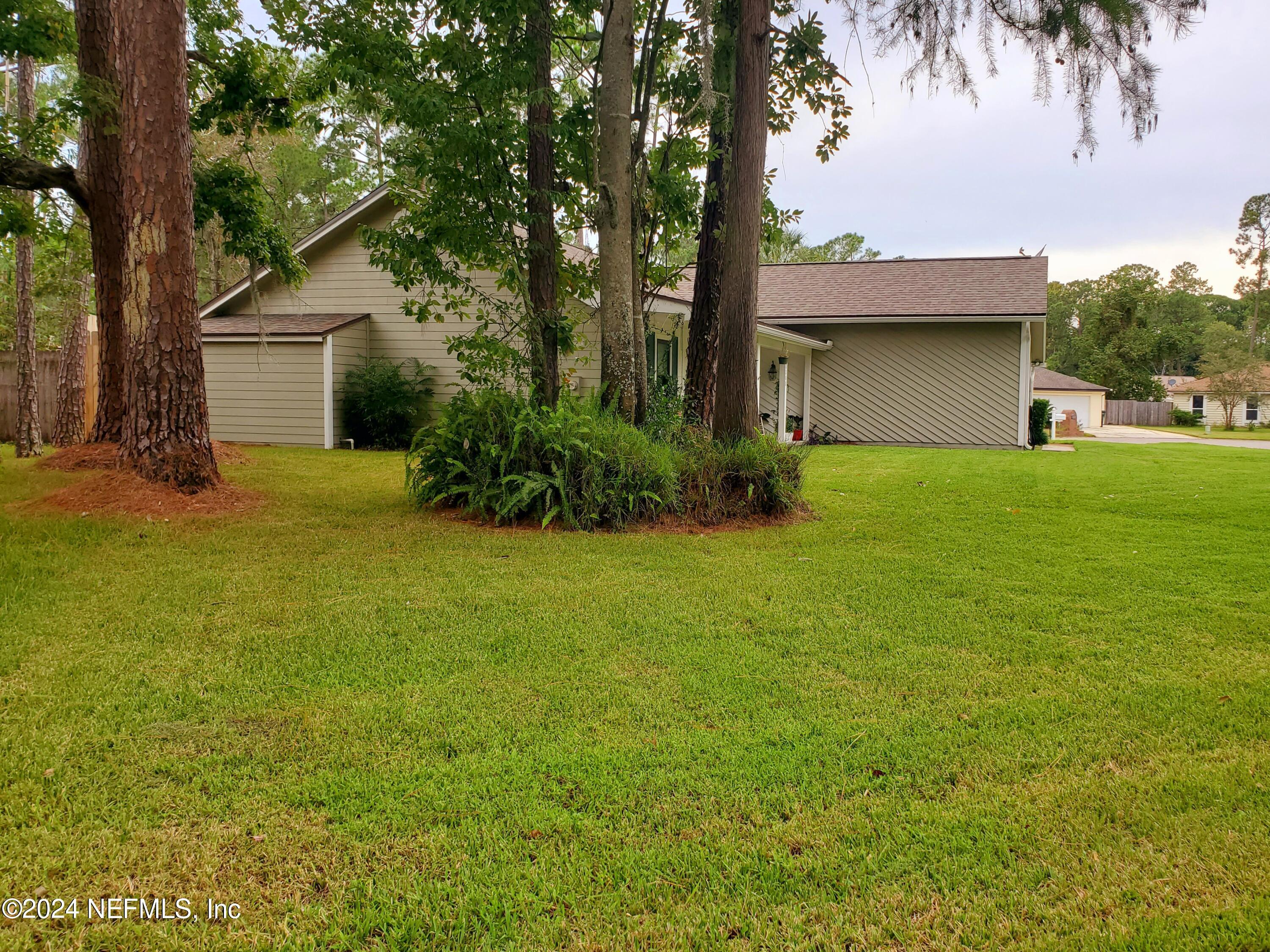 Property Photo: 10288 Bent Tree Lane FL 32257