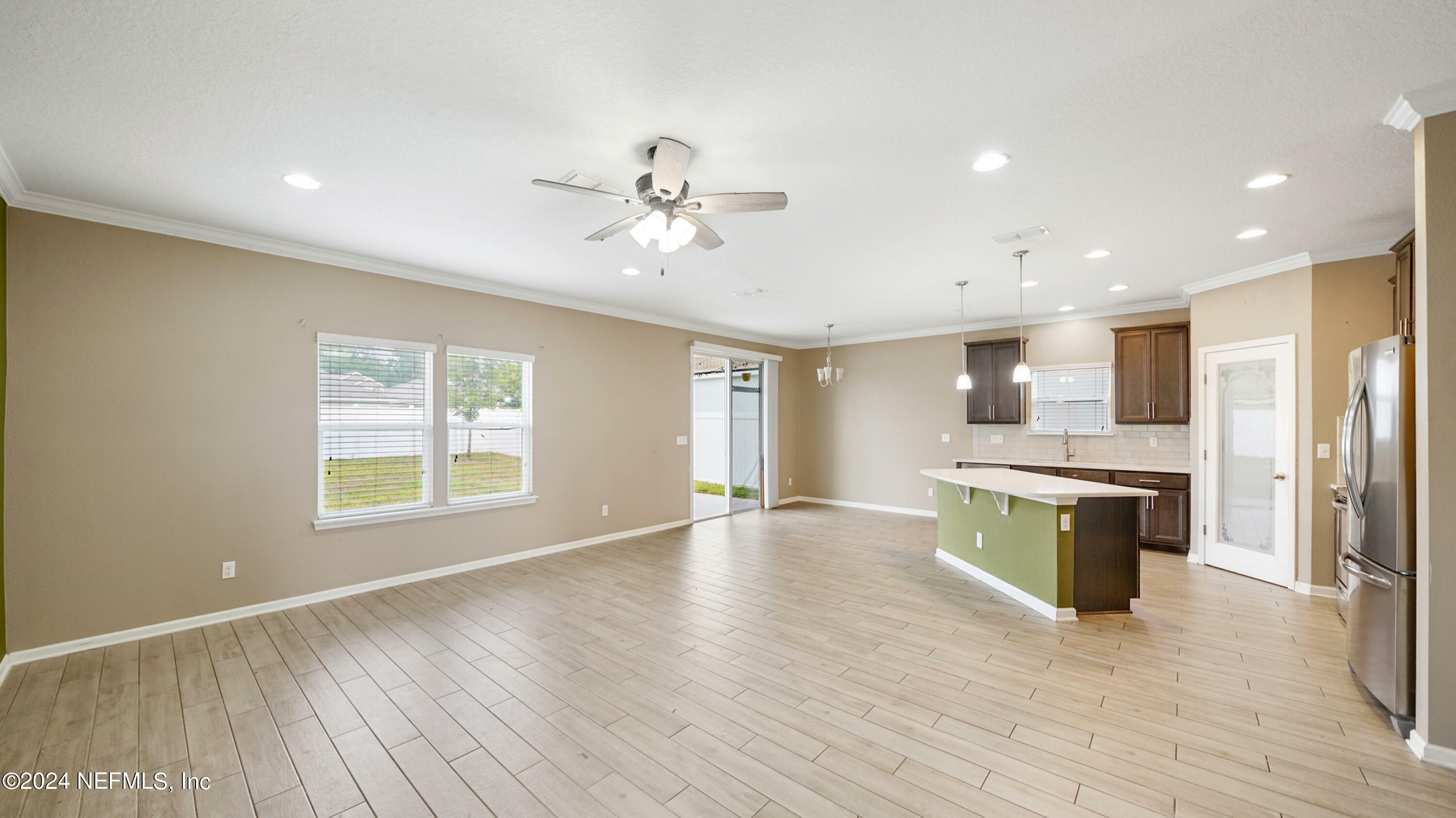 Property Photo:  10071 Kit Fox Parkway  FL 32222 