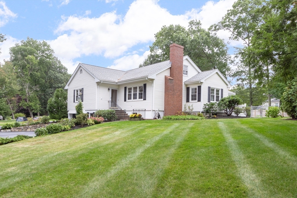 Property Photo:  8 Hartford Street  MA 01760 
