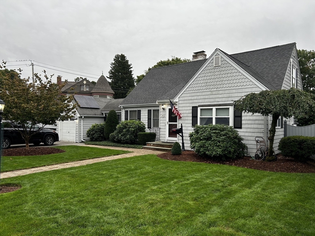 Property Photo:  10 Linden Park Drive  MA 02452 