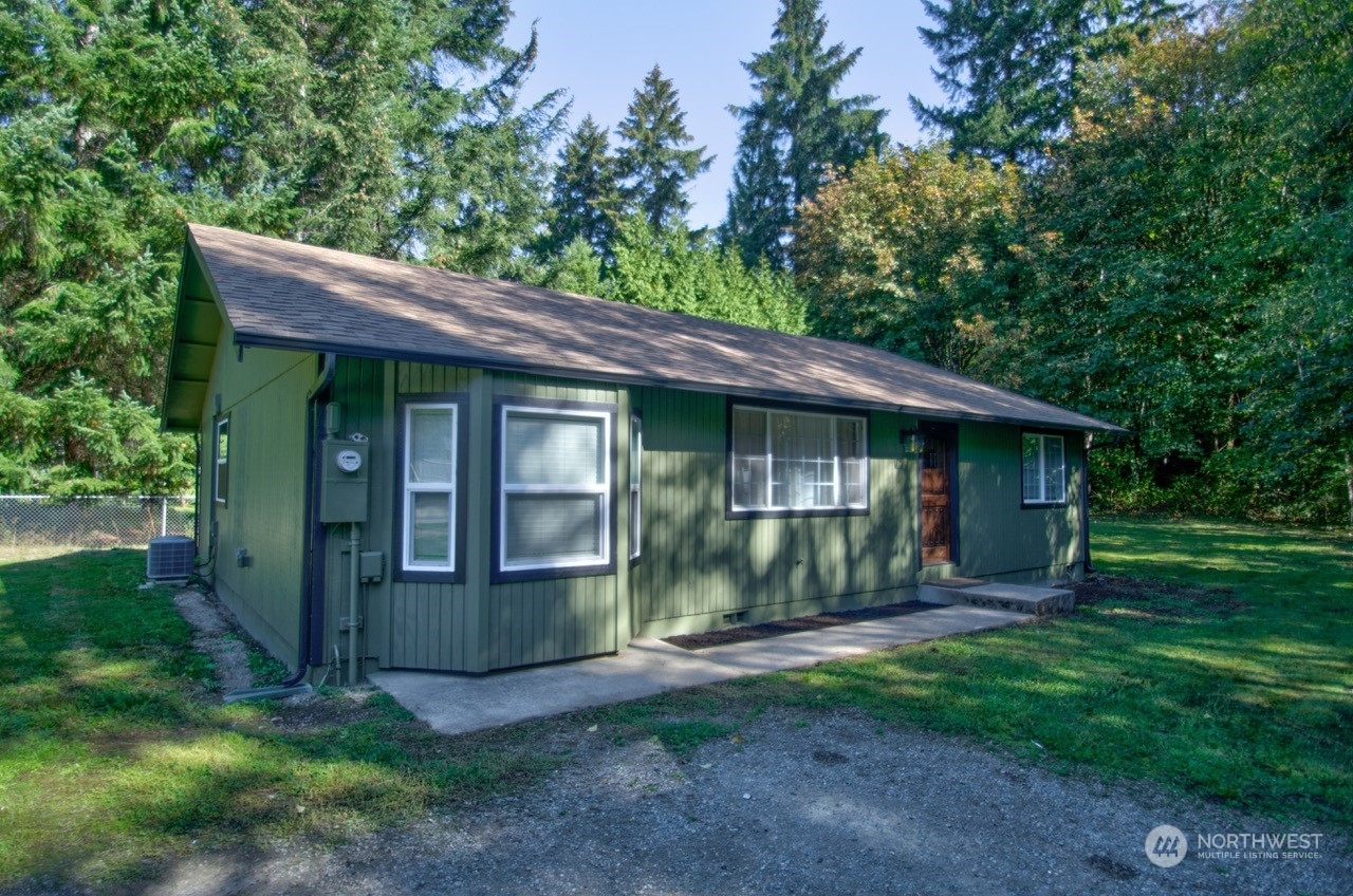 Property Photo:  4520  31st Avenue NE  WA 98516 