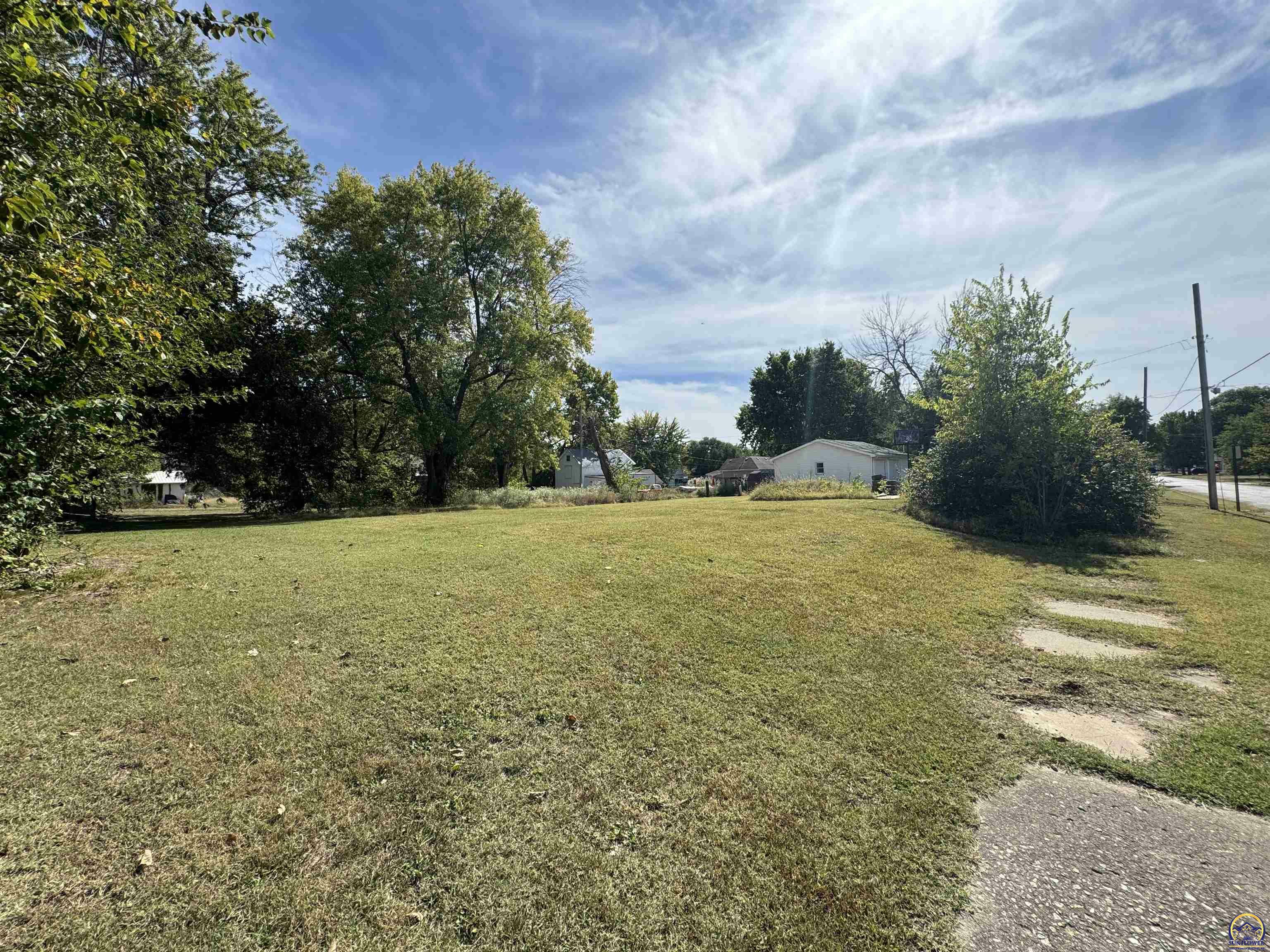 Property Photo:  1224 W 3rd Ave  KS 66439 