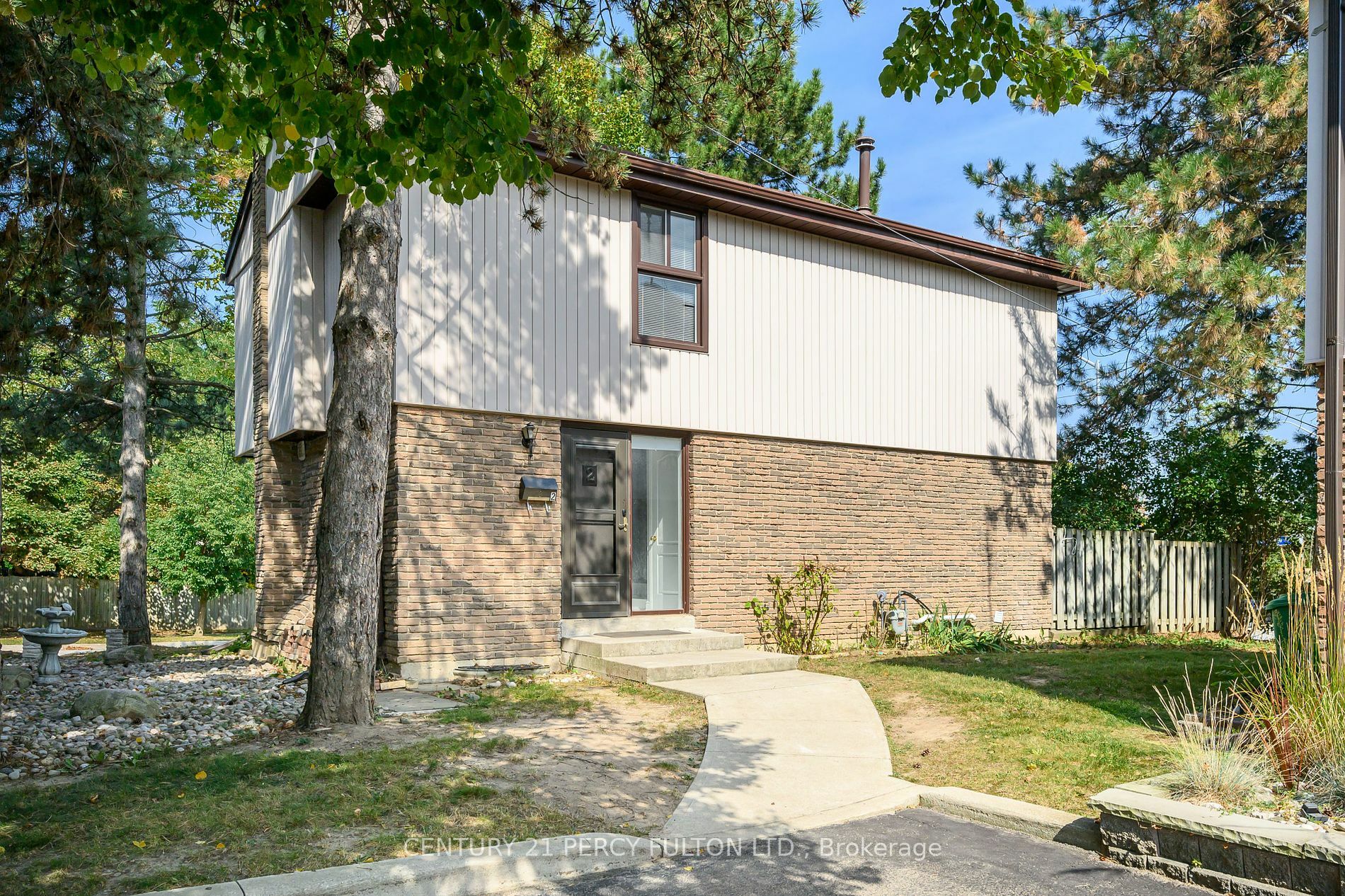 59 Kenninghall Blvd 2  Mississauga ON L5N 1J6 photo