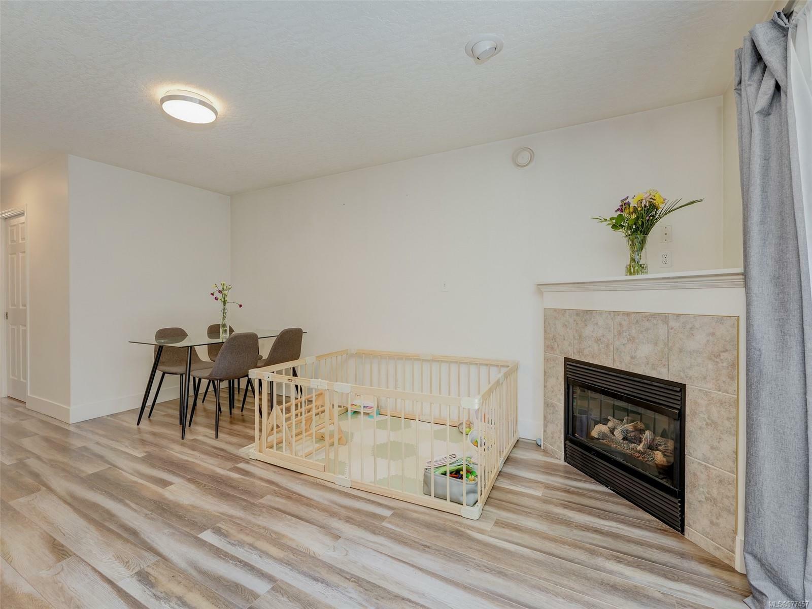 Property Photo:  920 Dunford Ave 108  BC V9B 2S3 