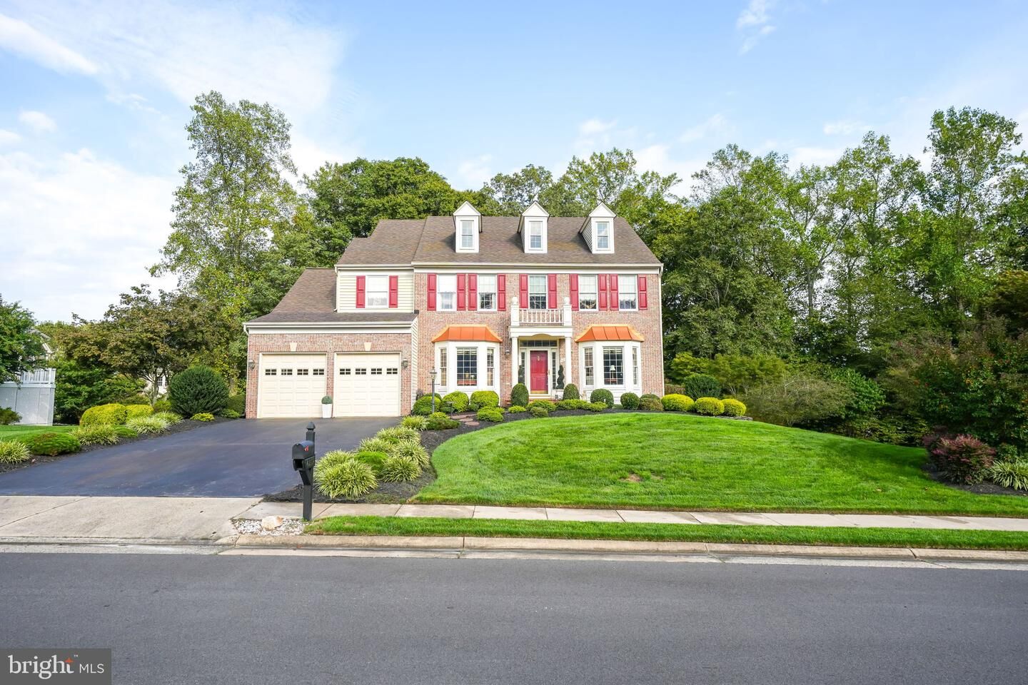 Property Photo:  4219 Summer Ridge Court  VA 22192 