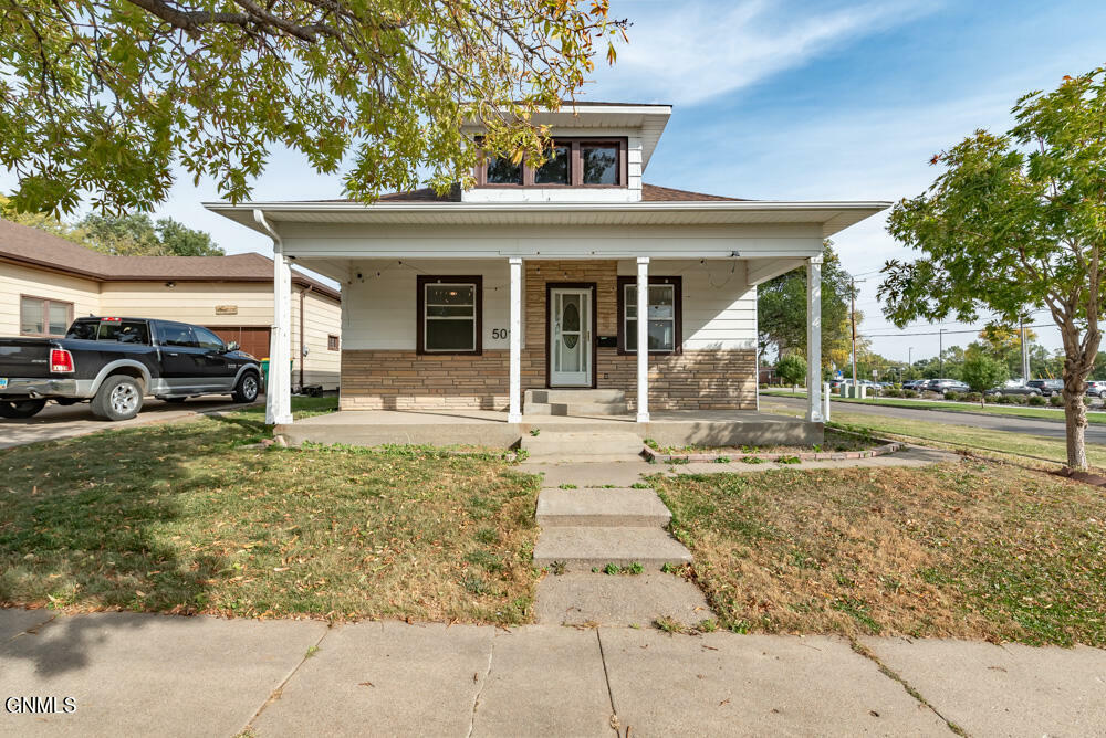 Property Photo:  501 N 10th Street  ND 58501 