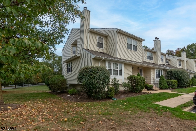 Property Photo:  30 W Lake Ct  NJ 08873 