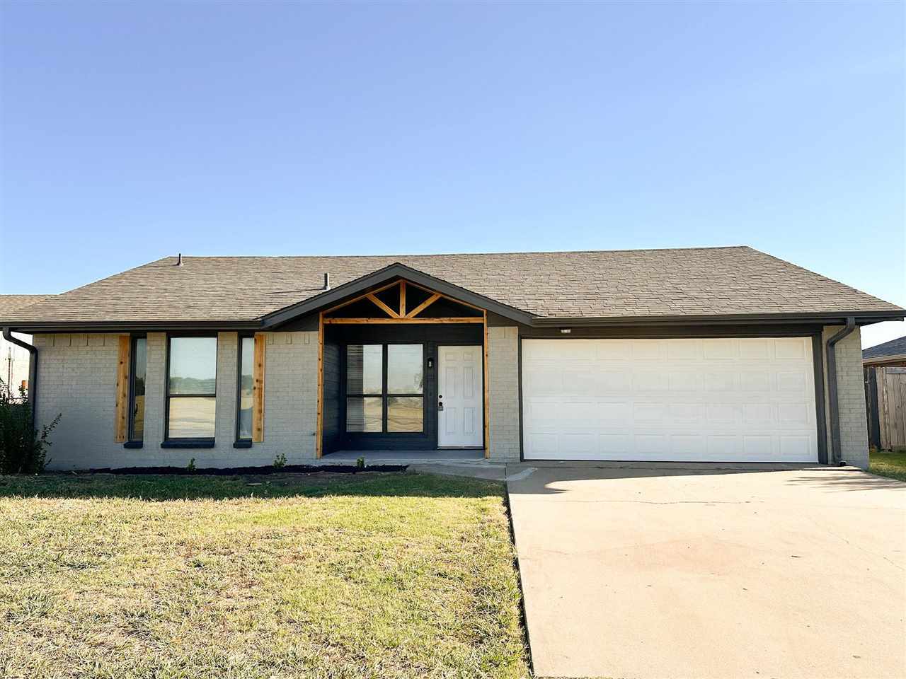 6514 SW Lynnwood  Lawton OK 73505 photo