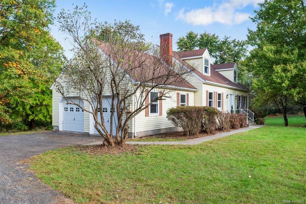 Property Photo:  5 Fox Hill Road  NY 10990 