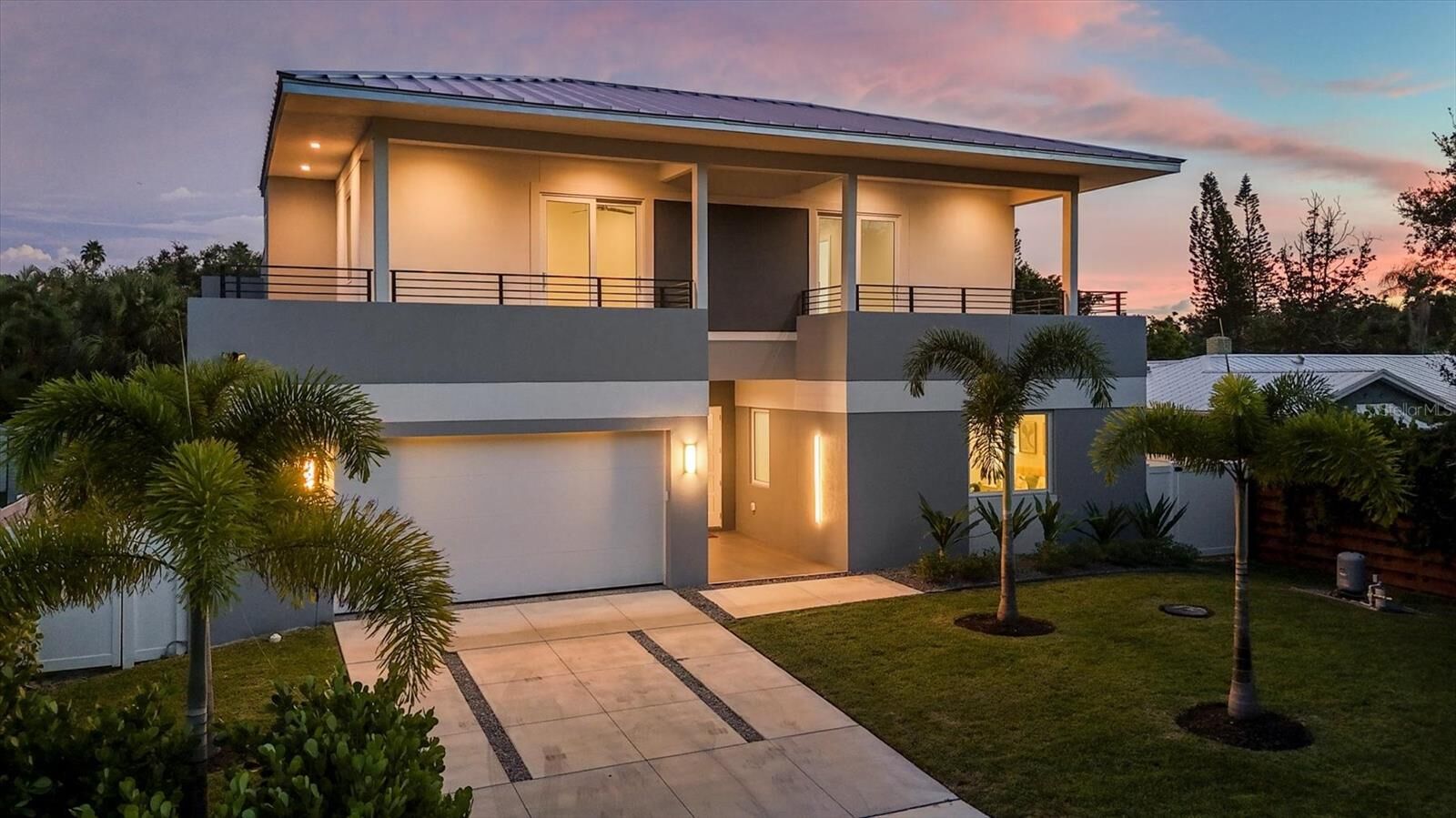 Property Photo:  2234 Hibiscus Street  FL 34239 