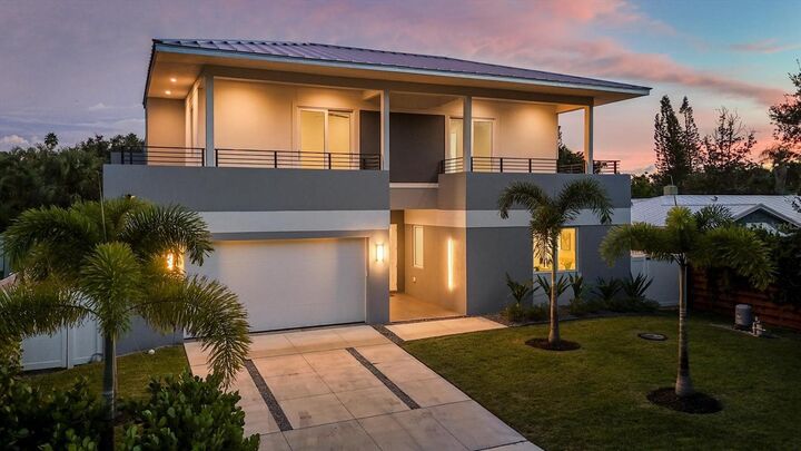 2234 Hibiscus Street  Sarasota FL 34239 photo