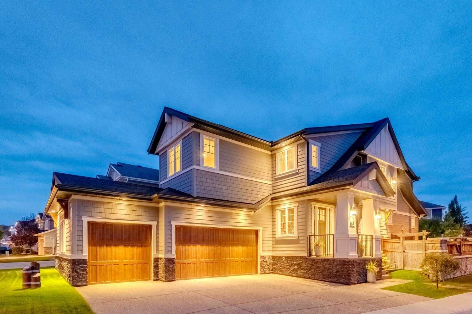 Property Photo: 163 Auburn Sound Manor SE AB T3M 0R9