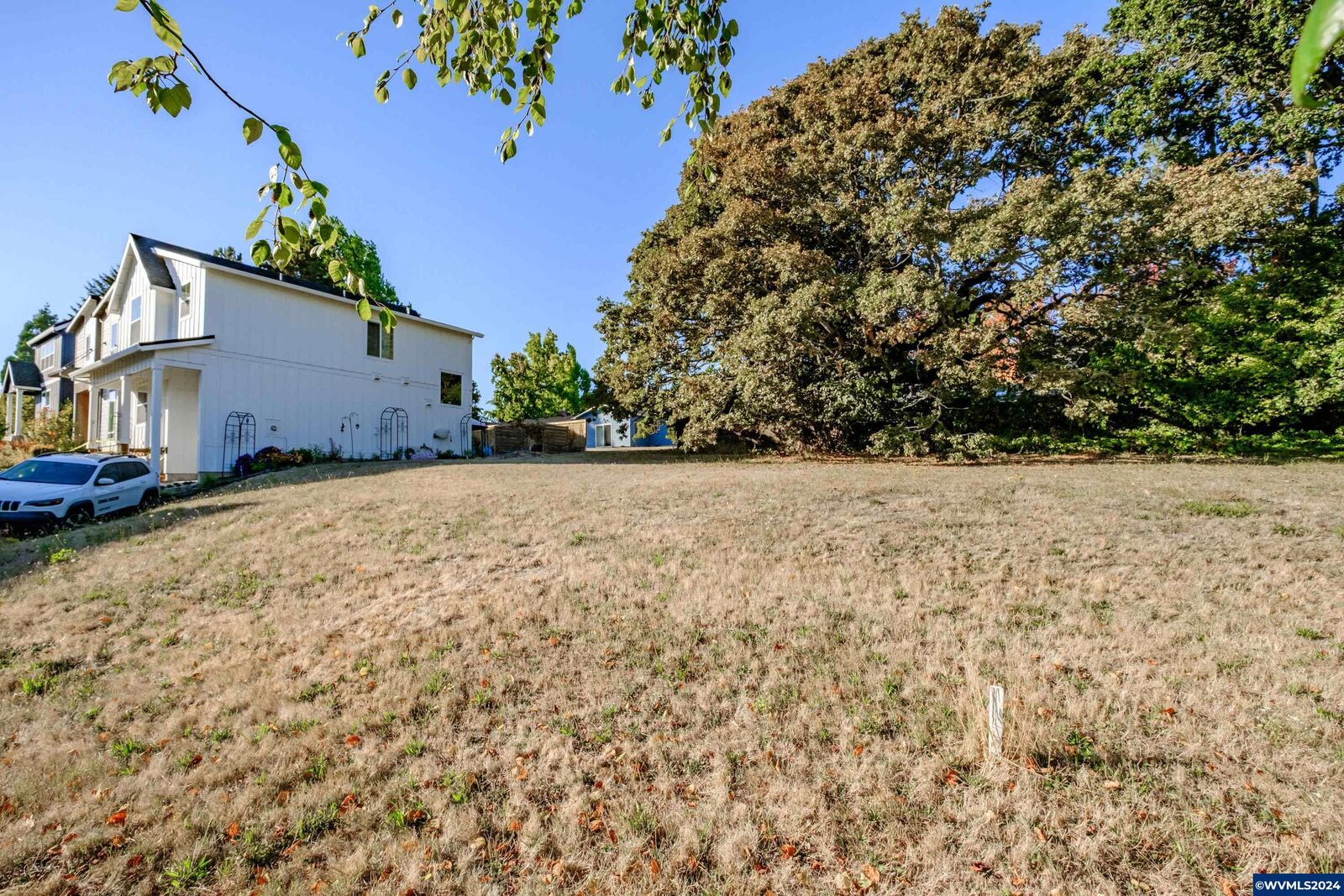 Property Photo: 1785 John Muir Cir SE OR 97302