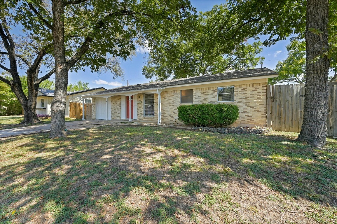 Property Photo:  8407 Stillwood Lane  TX 78757 