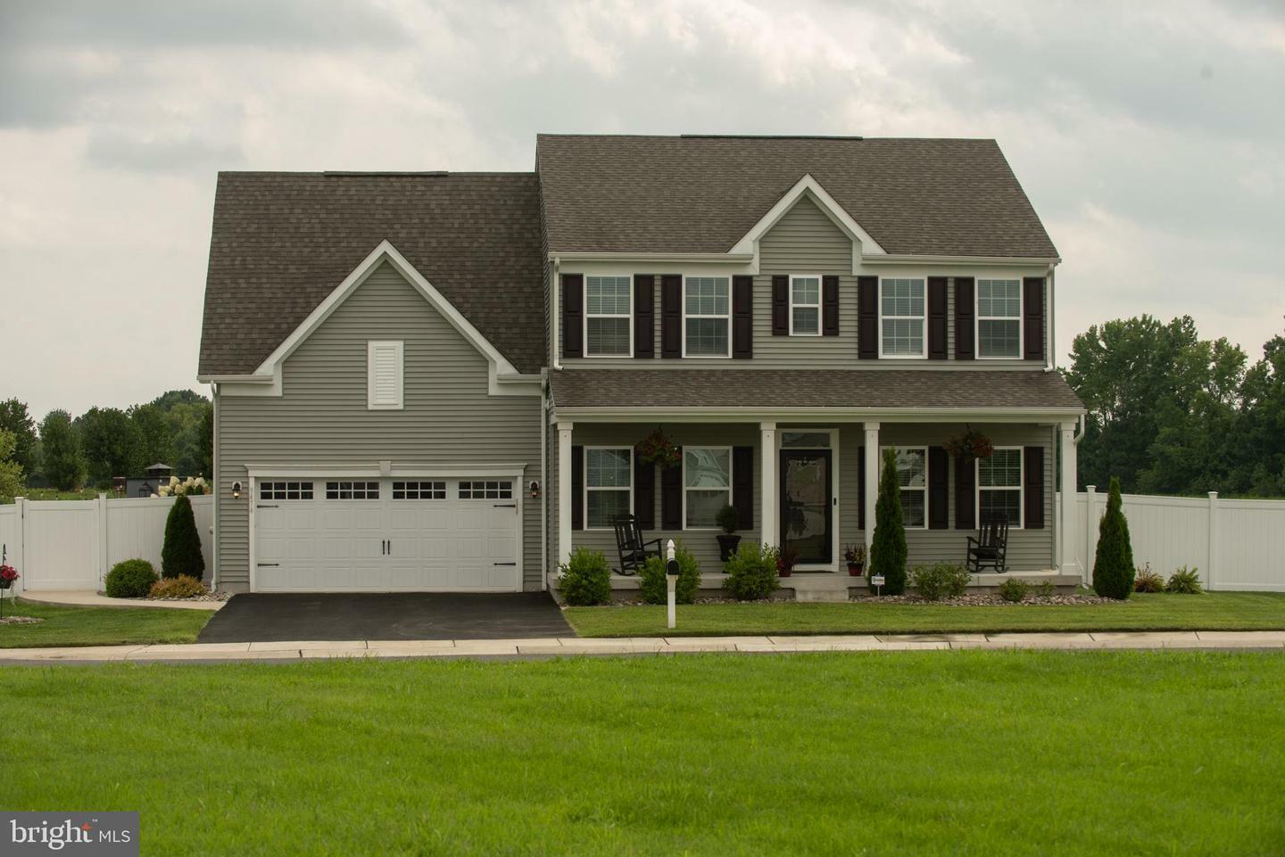 Property Photo: 9474 Heron Ponds Parkway MD 21875