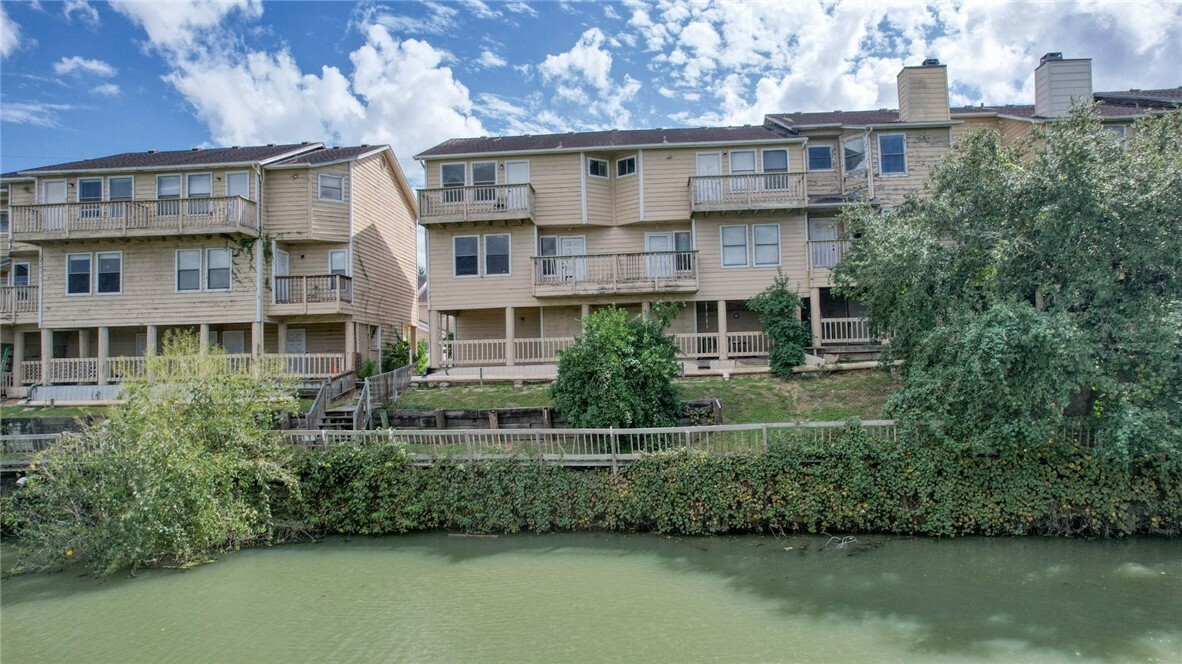 Property Photo:  4401 River Valley Drive  TX 78410 