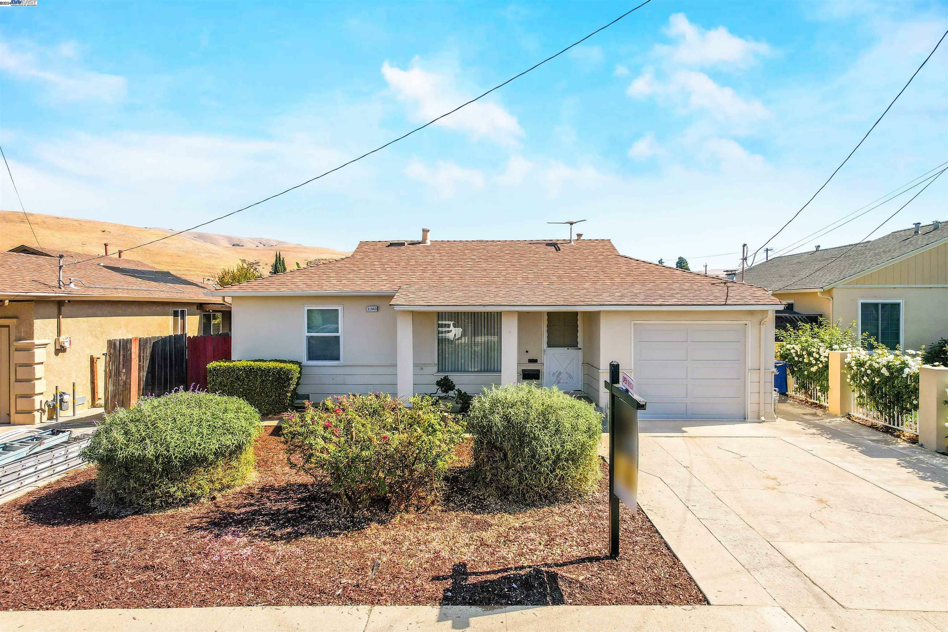 Property Photo:  31940 Olean St  CA 94544 