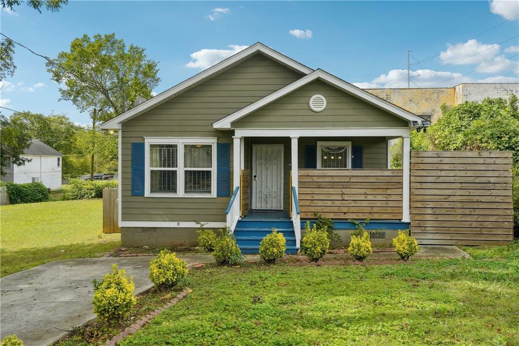 Property Photo:  660 Simmons Street NW  GA 30318 